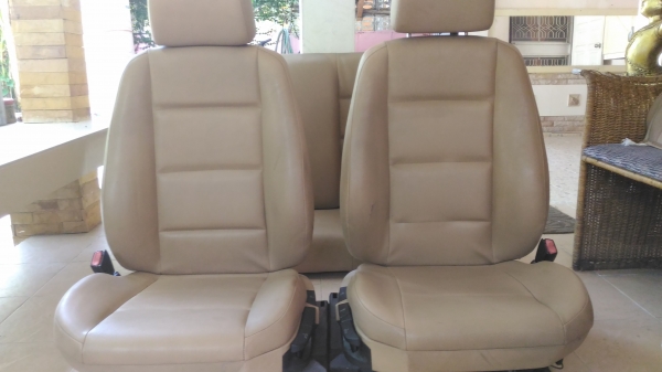ขายเบาะรถยนต์ BMW 325  E36  ครบชุด หน้า+หลัง 2,500.-