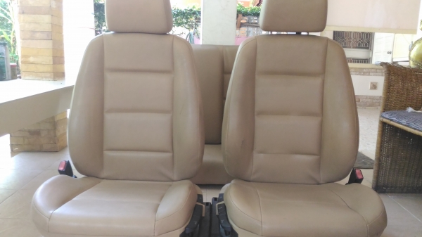 ขายเบาะรถยนต์ BMW 325  E36  ครบชุด หน้า+หลัง 2,500.-