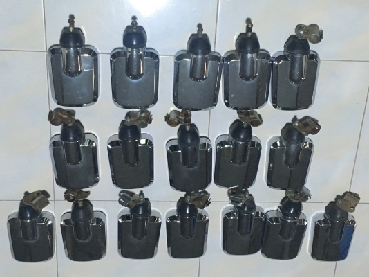 ต้องการขายกระจก NASA จำนวน 17 บาน ขายเหมา บานละ 150 บาท กระจกสวย พร้อมใช้