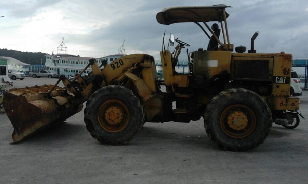 รถตัก CAT 920. สนใจติดต่อ 081 - 6079515 รถตัก CAT 920. สนใจติดต่อ 081 - 6079515