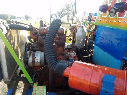 อีแต๋น6ล้อช่วงล่าง130แรงแชลซีหน้า5เครื่องอีซุซุ28แรง2สูบคอกเหล็กเปิด3ด้านลดสุดๆงดต่อรอง73,000บาท