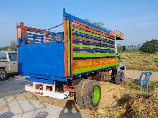 อีแต๋น6ล้อช่วงล่าง130แรงแชลซีหน้า5เครื่องอีซุซุ28แรง2สูบคอกเหล็กเปิด3ด้านลดสุดๆงดต่อรอง73,000บาท