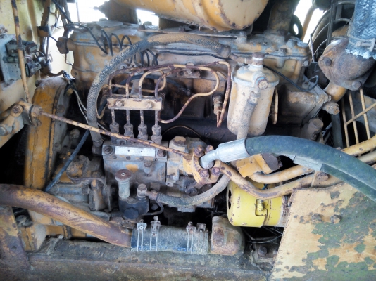 ขายรถแทรคเตอร์ KOMATSU D30P-15 ใส่ตีนตะขาบ ราคา 120000