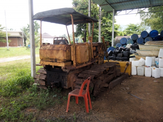 ขายรถแทรคเตอร์ KOMATSU D30P-15 ใส่ตีนตะขาบ ราคา 120000 ขายรถแทรคเตอร์ KOMATSU D30P-15 ใส่ตีนตะขาบ ราคา 120000