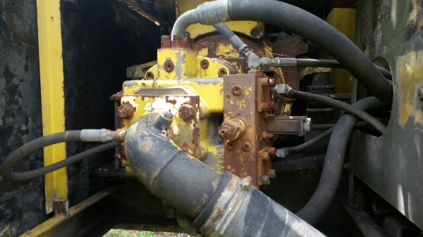 ขายรถแบคโฮ SUMITOMO F2 2800 ราคา 380000