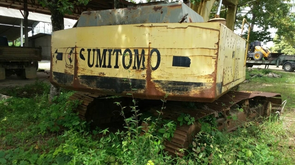 ขายรถแบคโฮ SUMITOMO F2 2800 ราคา 380000
