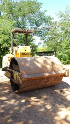 ขายรถบด inger10ตันเปลือกเรียบ เล่มทะเบียน สภาพพร้อมใช้ ติดคุณอ๊อฟพิจิตร086-737-9991