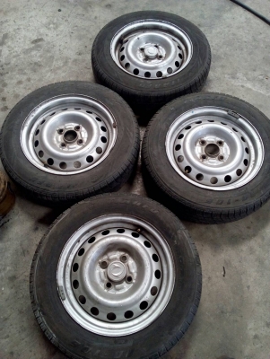 กะทะล้อพร้อมยาง ขอบ 14 ยาง  165/70R14   ชุด 4 ล้อ โทร.081-427-3941