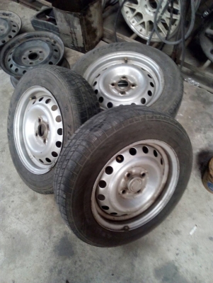 กะทะล้อพร้อมยาง ขอบ 14 ยาง 165/70R14 ชุด 4 ล้อ โทร.081-427-3941 กะทะล้อพร้อมยาง ขอบ 14 ยาง 165/70R14 ชุด 4 ล้อ โทร.081-427-3941