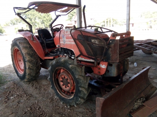 ขายรถไถคูโบต้า M 70 พร้อมดันหน้า หาง 3