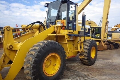 KOMATSU WA300-1 ซีเรียล 30,000 ญี่ปุ่นแท้ โทร.090-986-2521 อ๊อบ