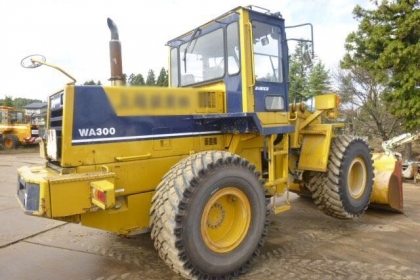 KOMATSU WA300-1 ซีเรียล 30,000 ญี่ปุ่นแท้ โทร.090-986-2521 อ๊อบ
