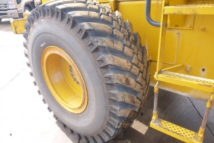 KOMATSU WA300-1 ซีเรียล 30,000 ญี่ปุ่นแท้ โทร.090-986-2521 อ๊อบ