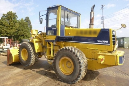 KOMATSU WA300-1 ซีเรียล 30,000 ญี่ปุ่นแท้ โทร.090-986-2521 อ๊อบ