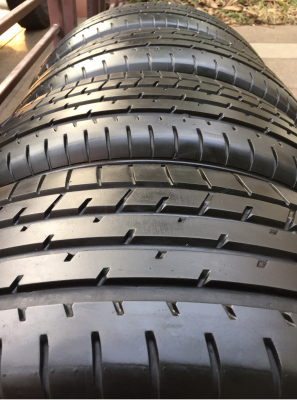 ยาง Toyo 225 55 19 ปลายปี13 ดอกเต็ม ไม่มีปะ ราคาไม่แพง ยาง Toyo 225 55 19 ปลายปี13 ดอกเต็ม ไม่มีปะ ราคาไม่แพง