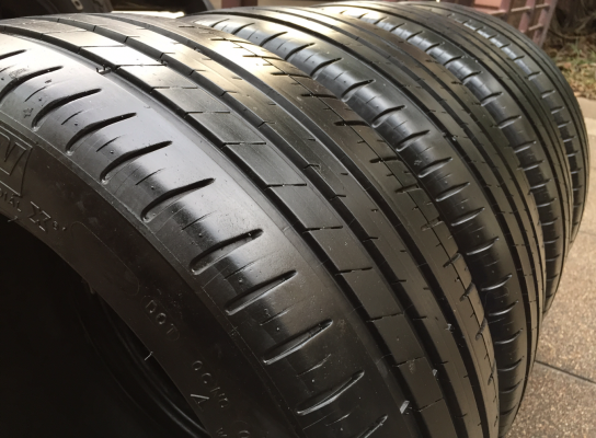 ยาง Michelin 215 45 17 ปี14 ดอกเต็ม ใช้ยาว ราคาไม่แพง