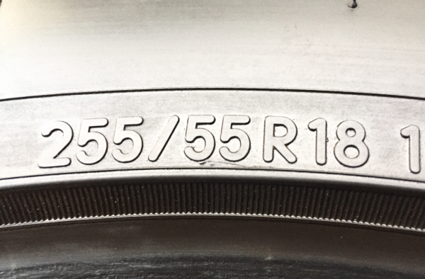 ยาง Toyo 255 55 18 กลางปี13 ดอกเยอะ พร้อมใช้งาน ราคาไม่แพง ยาง Toyo 255 55 18 กลางปี13 ดอกเยอะ พร้อมใช้งาน ราคาไม่แพง