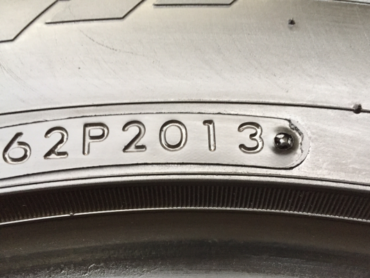 ยาง Toyo 255 55 18 กลางปี13 ดอกเยอะ พร้อมใช้งาน ราคาไม่แพง ยาง Toyo 255 55 18 กลางปี13 ดอกเยอะ พร้อมใช้งาน ราคาไม่แพง