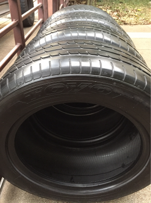 ยาง Toyo 255 55 18 กลางปี13 ดอกเยอะ พร้อมใช้งาน ราคาไม่แพง ยาง Toyo 255 55 18 กลางปี13 ดอกเยอะ พร้อมใช้งาน ราคาไม่แพง