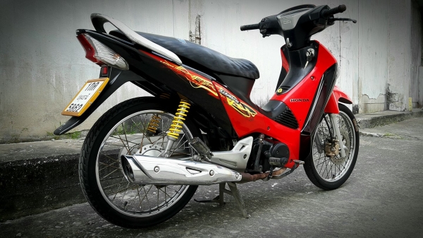 ขาย125s ไฟเลี้ยวบังลม ถูกๆ ด่วนๆ ขาย125s ไฟเลี้ยวบังลม ถูกๆ ด่วนๆ