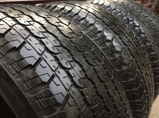 ยาง Bridgestone 265 70 16 กลางปี14 ดอกเยอะ ใช้ยาว ราคาไม่แพง