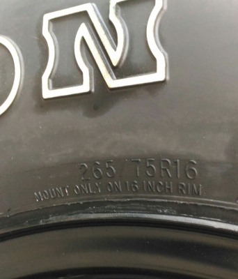 ขาย ยาง 265/75/16 MADE IN U.S.A พร้อมล้อ ขาย ยาง 265/75/16 MADE IN U.S.A พร้อมล้อ