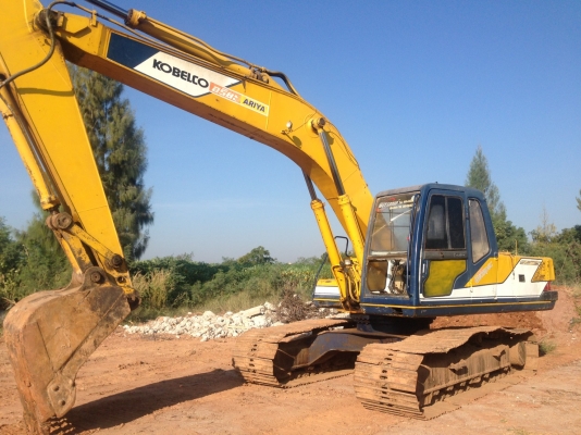 ขายด่วน KOBELCO SK200 MART III รถสวยสภาพพร้อมใช้งาน เครื่องปั้มดี เอวแน่น เครื่องเดิม ปั้มเดิม รถแรงเร็วไม่โหลด บอดี้สวย ราคาย่อมเยาว์ แต่รถพร้อมใช้งานจริง เอกสารสัญญาซื้อขาย