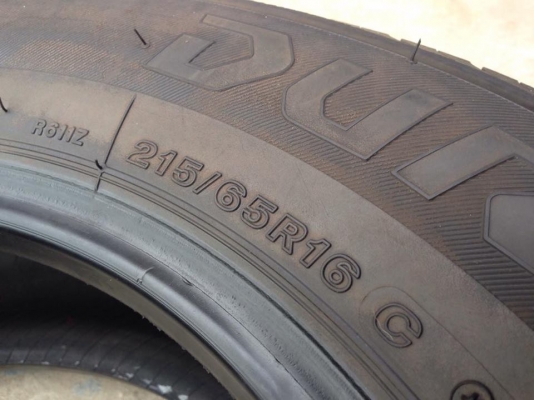 ยาง Bridgstone 215-65-16 ปี 16 1เส้น ปี 15 3เส้น ครบชุด 4 เส้น 5500  สภาพสวยๆไม่บวมไม่กินข้าง ดอกยางเหลือเยอะเอาไปวิ่งกันใด้อีกยาวค่ะ