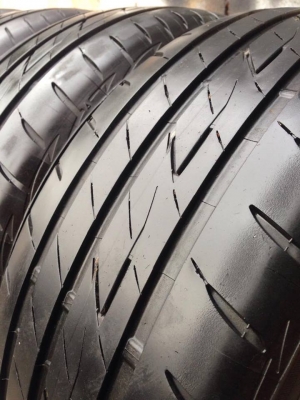 ยาง Bridgstone 205-55-16 ปี 15 ครบชุด 4 เส้น 4000  สภาพสวยๆไม่บวมไม่กินข้าง ดอกยางเหลือเยอะเอาไปวิ่งกันใด้อีกยาวค่ะ
