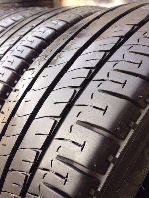 ยาง MICHELIN 205-70-15 ปี 16 ครบชุด 4 เส้น 7000  สภาพสวยๆไม่มีปะไม่บวมไม่กินข้าง ดอกยางเหลือเยอะเอาไปวิ่งกันใด้อีกยาวค่ะ