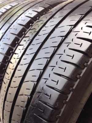 ยาง MICHELIN 205-70-15 ปี 15 ครบชุด 4 เส้น 5500  สภาพสวยๆไม่มีปะไม่บวมไม่กินข้าง ดอกยางเหลือเยอะเอาไปวิ่งกันใด้อีกยาวค่ะ