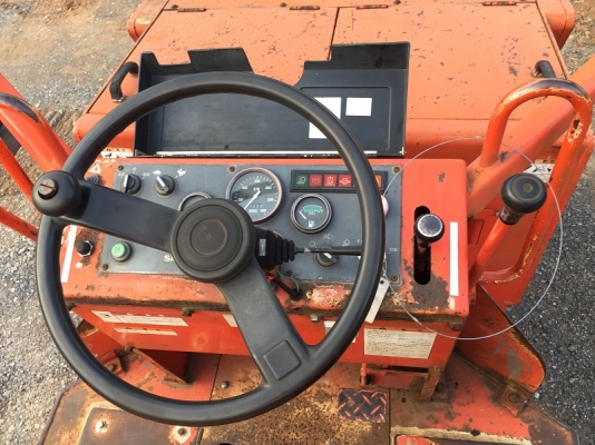 ขายรถบดสั่นสะเทือน SAKAI TW500 ขนาด 5 ตัน สภาพพร้อมใช้งาน From JAPAN ติดต่อ 063-9316985 ID LINE : 0639316985 ครับ