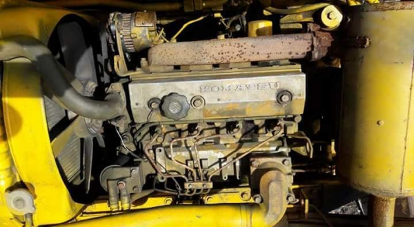 ขายค่ะ..KOMATSU PC60-5 เก่าใน ปลายพิเศษ มีลายแย๊ก..เช็คสภาพพร้อมใช้ โทร 089-3818694 ดวงนภา ขายค่ะ..KOMATSU PC60-5 เก่าใน ปลายพิเศษ มีลายแย๊ก..เช็คสภาพพร้อมใช้ โทร 089-3818694 ดวงนภา