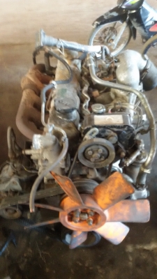 ขายคับเครื่องเกียร์HINO EH700 พร้อมใช้ถอดลงจากรถสภาพดีเครื่องสวยนำไปติดตั้งได้เลย