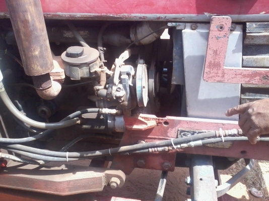 นำเสนอรถไถแมคซี่ 175ใบมีดหน้าหาง 3สัญญาซื้อขายทั่วไปเครื่องดี เกีร์ยดีรบบไฮดรอลิคดี สภาพใช้งานได้ปกติราคา175000