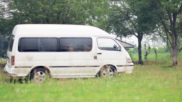 ขายรถตู้ TOYOTA แบบ HIACE - LH 112 ( 2.8 ) หลังคาสูง ขายรถตู้ TOYOTA แบบ HIACE - LH 112 ( 2.8 ) หลังคาสูง