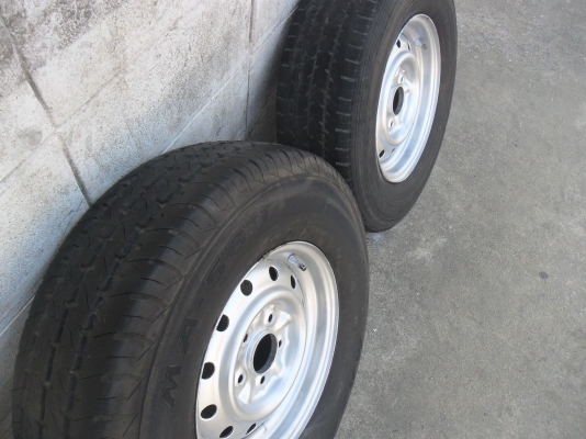 ล้อกะทะ 14นิ้ว 5รู ไมตี้ พร้อมยาง สวยๆ 1 คู่ ล้อกะทะ 14นิ้ว 5รู ไมตี้ พร้อมยาง สวยๆ 1 คู่