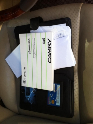 ขาย camry ปี05ตัวtopเครื่อง2.4Qสภาพสวยสีเดิมทั้งภายในและภายนอก แอร์digital เครื่องดีมาก