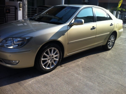 ขาย camry ปี05ตัวtopเครื่อง2.4Qสภาพสวยสีเดิมทั้งภายในและภายนอก แอร์digital เครื่องดีมาก