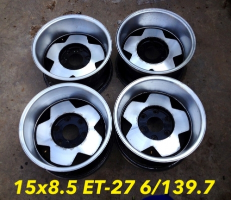 ขายล้อ 15x8.5 ออฟ-27 ใส่ 6 รู ลายดอกไม้ 5 ก้าน ลึก 4.5 นื้ว *6500 บาทครับ