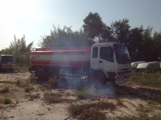 ขายรถบรรทุกน้ำมัน ISUZU DECA 200 แรง 1 เพลา ขนาดบรรจุ15,000 ลิตร โหลดล่าง ทะเบียนพร้อม