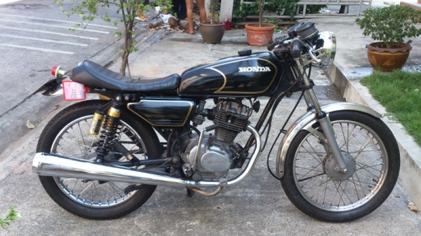 ขายHONDA GL100 Cafe 5เกียร์ เล่มทะเบียนแท้(ไม่ขาดต่อ)พร้อมชุดโอน