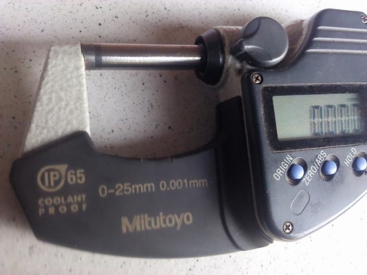 ไมโครมิเตอร์Mitutoyoดิจิตอลวัดได้ละเอียด 0.001 มม.ตัวเลขชัดเจนปิดอัตโนมัติ