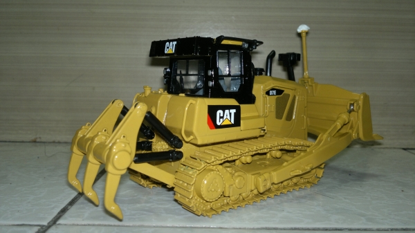 ขาย รถ caterpillar รุ่น D7E คับ ขาย รถ caterpillar รุ่น D7E คับ