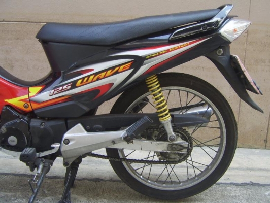 ขาย Honda Wave 125cc สตาร์ทมือ สีแดง จดทะเบียนปี45  พรบ.หมด ก.พ.56