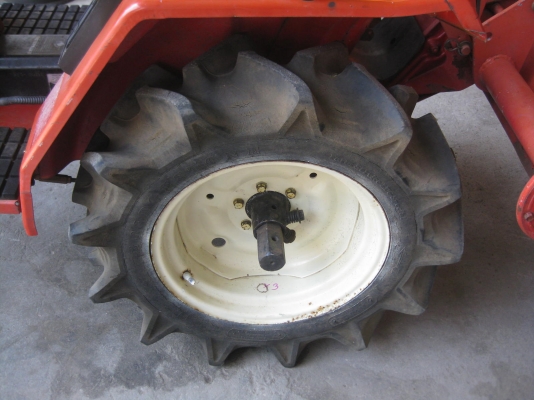 ขายรถไถTRACTOR YAMAR F13ED 13แรง พร้อมใช้งาน ขายรถไถTRACTOR YAMAR F13ED 13แรง พร้อมใช้งาน