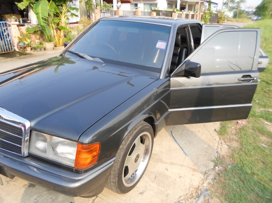 ขายดาว47000 บาทเบ็น190 สีดำปี94เกียออโต้ เครื่อง2.0ผ่อนเดืนละ6000