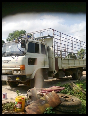 6 ล้อฮีโน่ เครื่อง HO7C สภาพดี สวยๆ