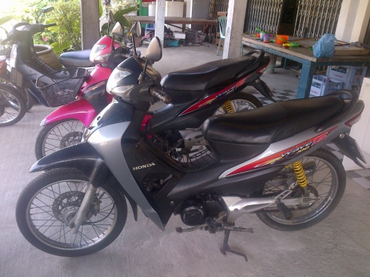 ด่วน!เหมาเวฟ100ยูบ๊อก2คัน ดรีม125 1คัน ปี49 รถเครื่องเดิมแน่นๆไม่เปิด  พร้อมใช้ ทะเบียน+เอกสารโอน ภาษีไม่หมด