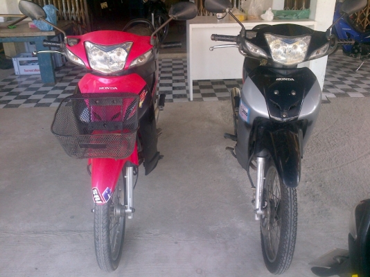 ด่วน!เหมาเวฟ100ยูบ๊อก2คัน ดรีม125 1คัน ปี49 รถเครื่องเดิมแน่นๆไม่เปิด  พร้อมใช้ ทะเบียน+เอกสารโอน ภาษีไม่หมด